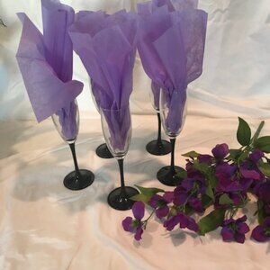 Long Stem Wine Glasses with Black Stems (5) 🥂